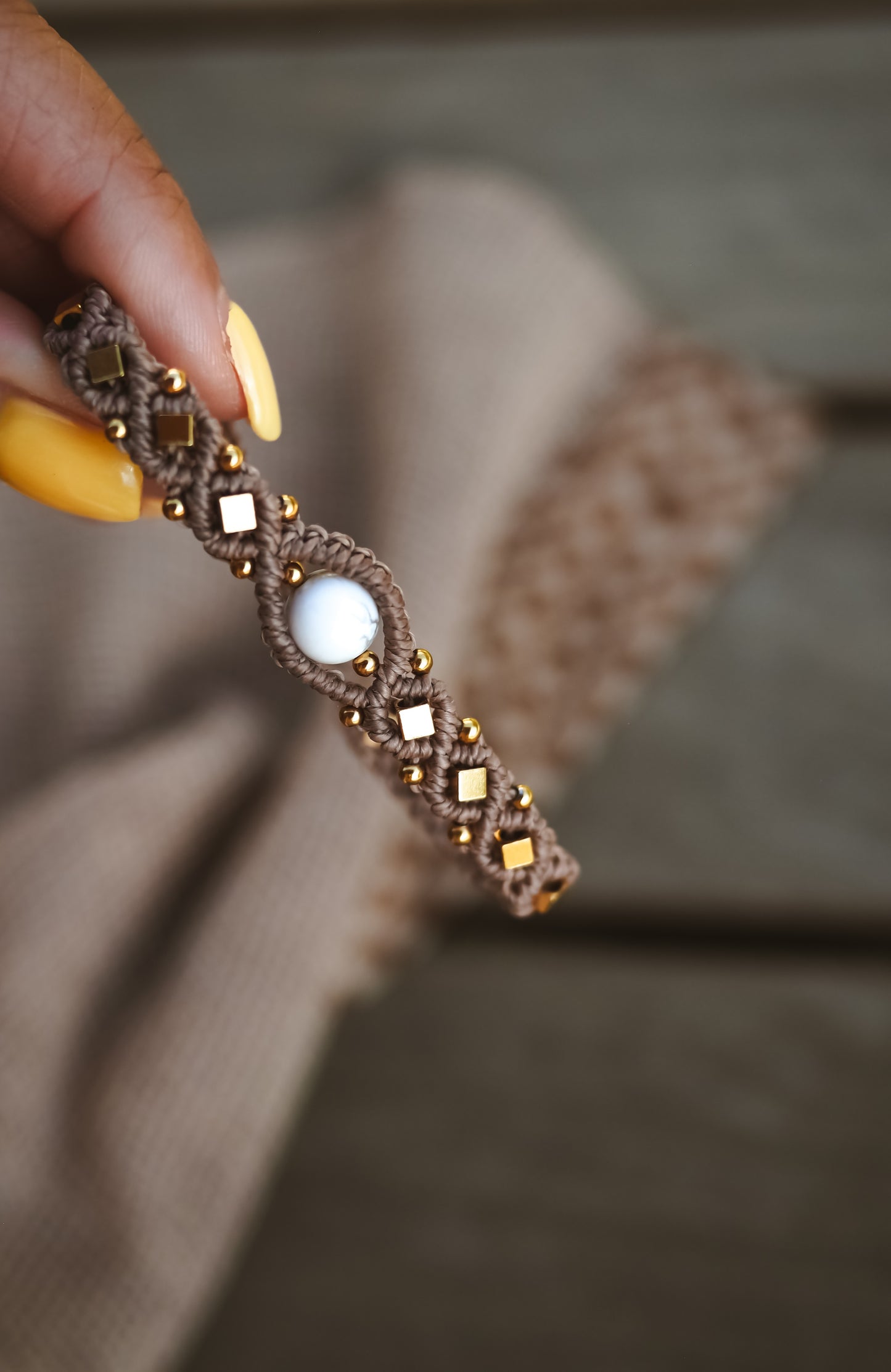 BE WILD ~ haulito apyrankė