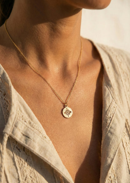 Boho kaklo papuosalas moterims. Minimalistinis, unikalus kaklo pakabukas. Mandala simbolis.