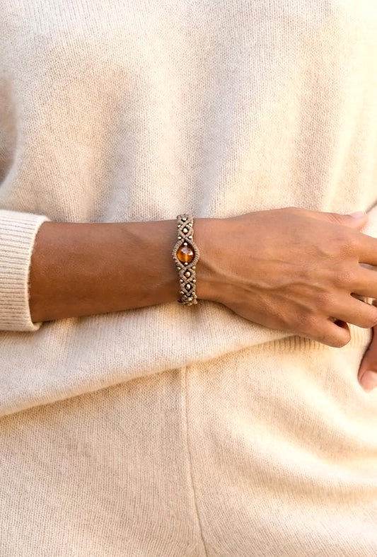 Prabangi unikali apyranke. Ranku darbo papuosalai moteriai. Moteriska apyranke. Auksine apyranke moterims. Boho apyranke.